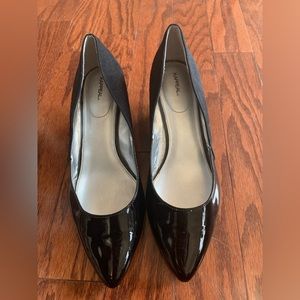 Xappeal Black Wedge Shoe Size 11